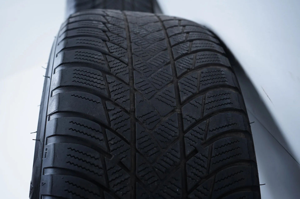 Audi A6 4K C8 winter tires/wheels 225/60 R17 inch 4K0601025 Detailansicht 7