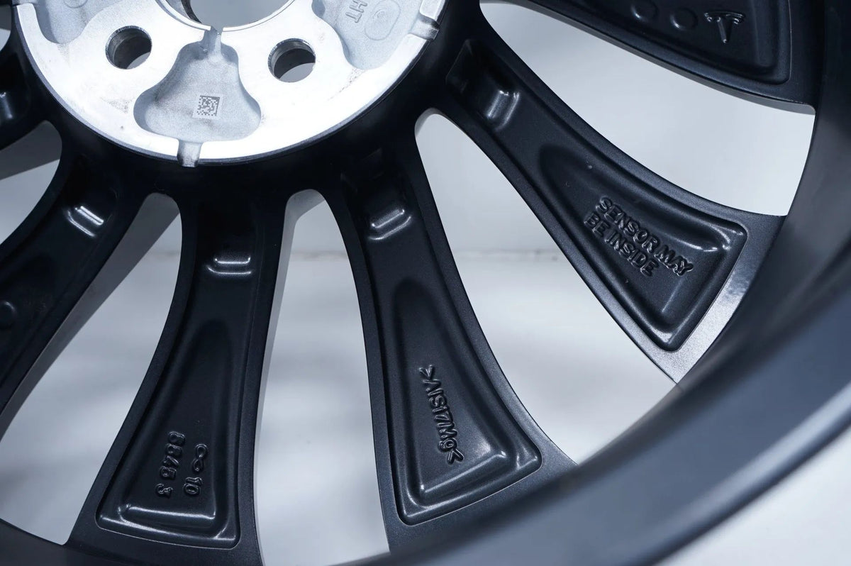4 x originele Tesla Model Y lichtmetalen velgen 21 inch 9,5J 10,5 J Detailweergave 17