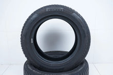 2 x zimní pneumatiky 225 60 17 palců Pirelli DOT19 cca 4 mm AO