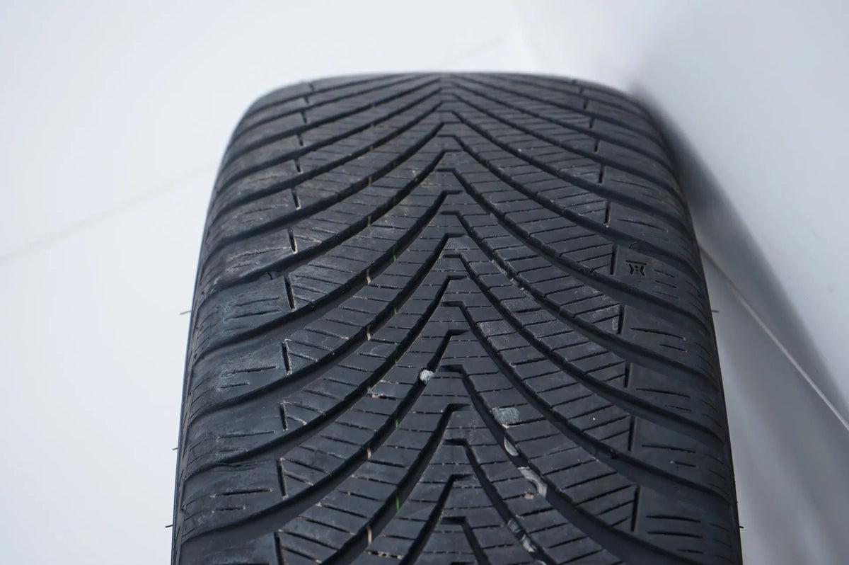 Mercedes C-Class W206 all-weather tires, winter wheels, 225/45/18 inch Detailansicht 12
