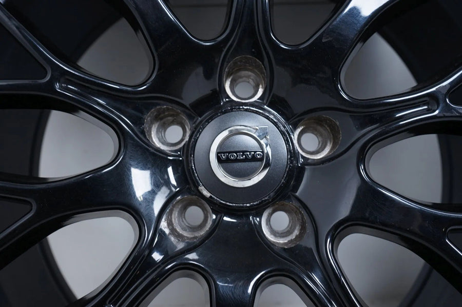 Pneus hiver pour Volvo XC90 (2 pneus) 235/60/18 pouces