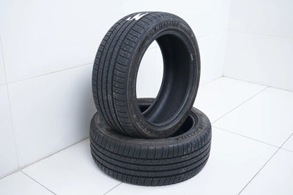 2 x All-weather tires, all-season tires, 255/45/19 inch Michelin DOT23