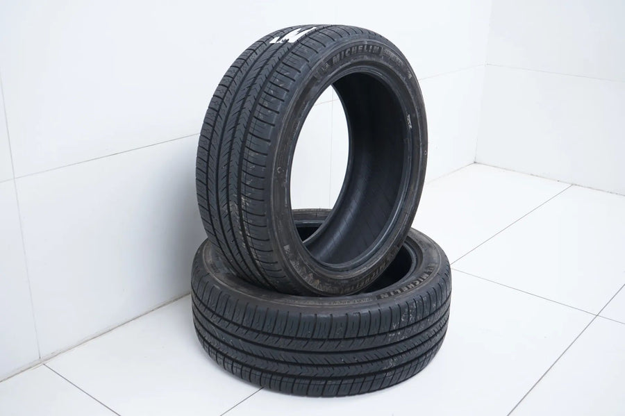2 x All-weather tires, all-season tires, 255/45/19 inch Michelin DOT23