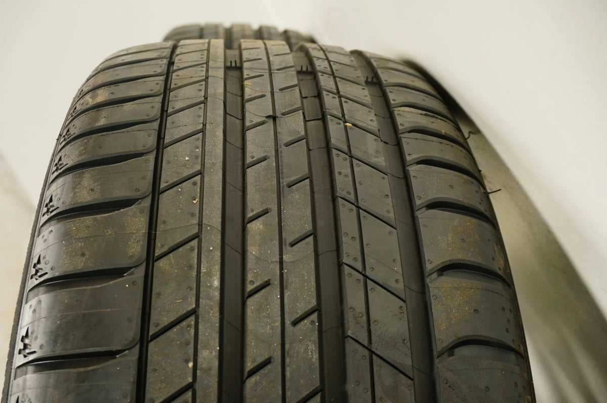 Original Mercedes EQC N293 TOP 19 inch alloy wheels summer tires 235 55 255 50 R19 Detailansicht 11