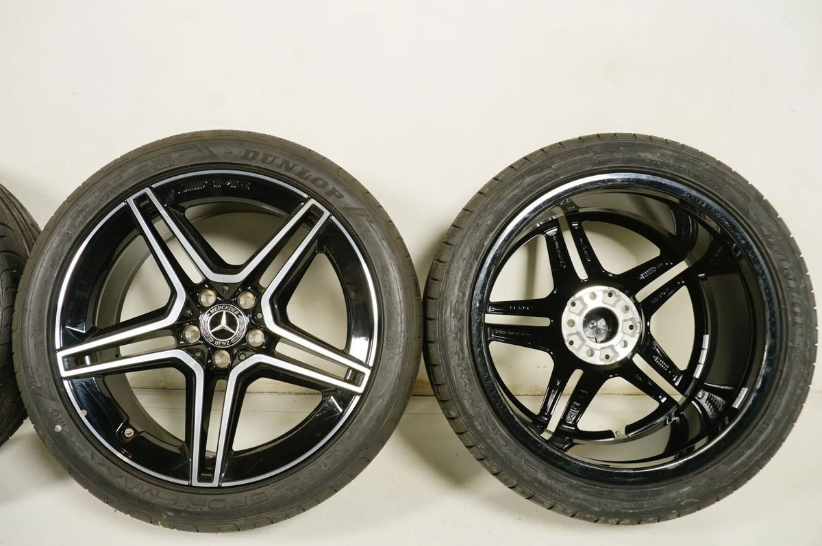 Mercedes CLS W257 AMG Alloy Wheels Summer Tires 245 40 275 35 R 19 Inch Detailansicht 17