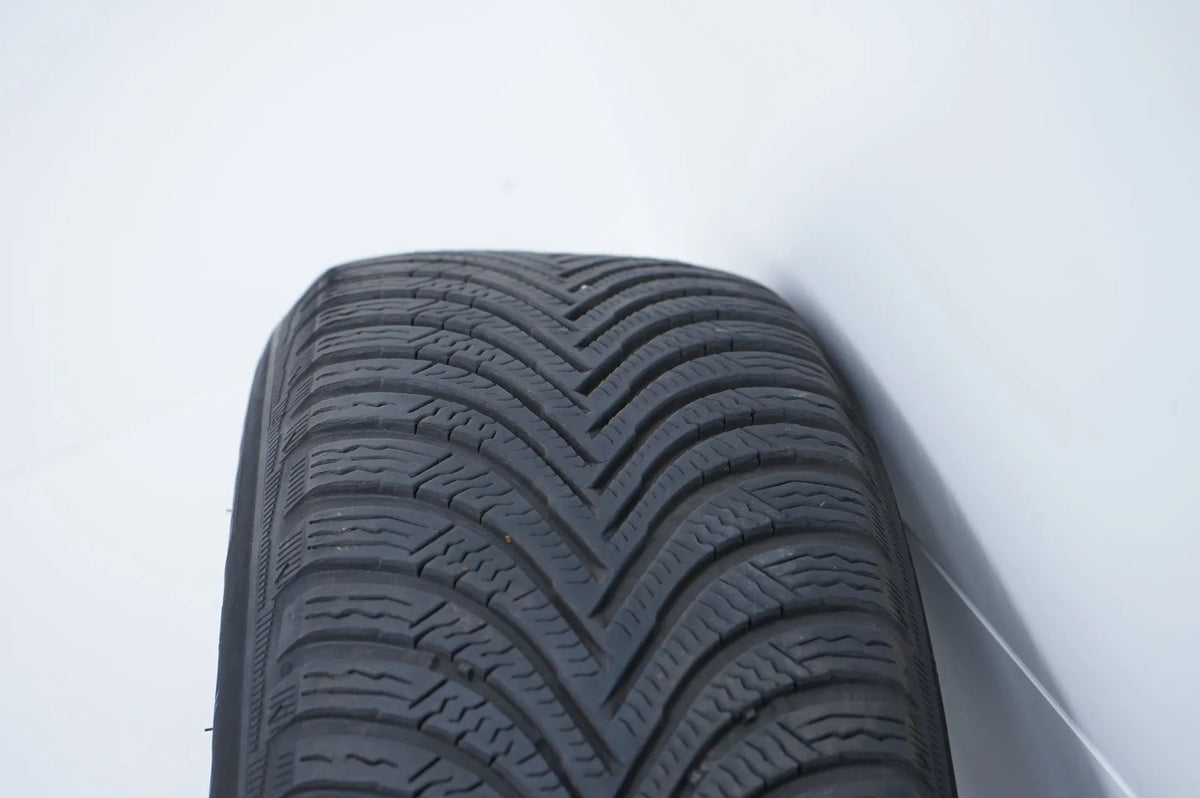 Pneus hiver et jantes hiver 16 pouces pour Mercedes Classe AB W177 B247 Detailansicht 8