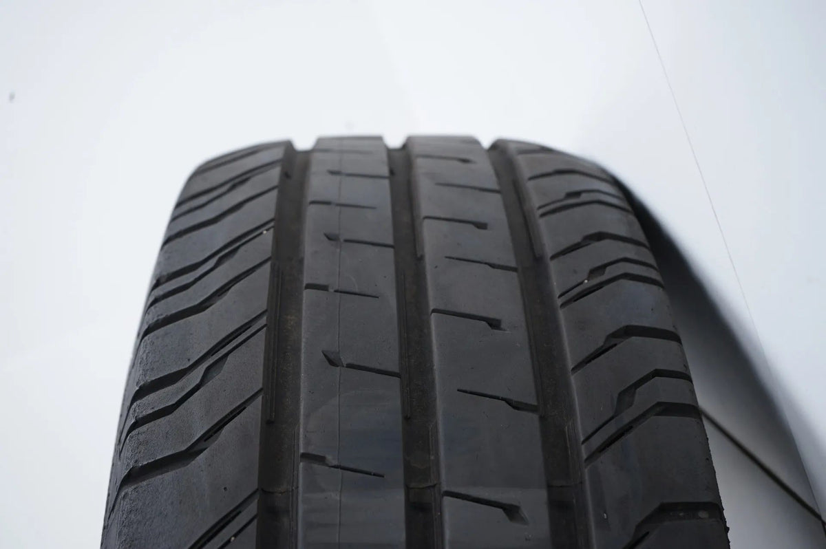 VW Volkswagen Crafter rims summer tires 235 65 16C inch Detailansicht 12
