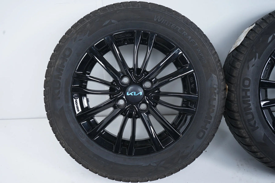 KIA inconnu roues d'hiver pneus d'hiver 175 65 14 pouces 4 trous