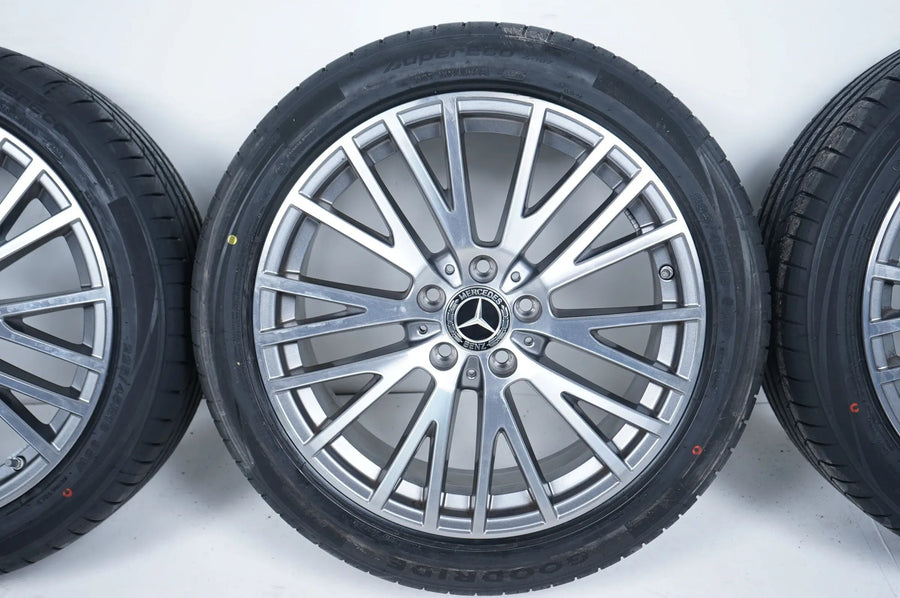 Mercedes A B Cla Klasse W177 W247 Neu Winterräder mit neuen Winterreifen 225 45 18 Zoll