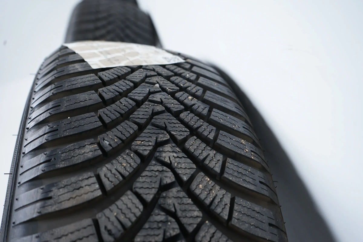 Nissan Qashqai Winter Wheels Winter Tires 215 60 17 Inch KB409-HV200 Detailansicht 8