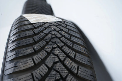 Nissan Qashqai winterwielen winterbanden 215 60 17 inch KB409-HV200
