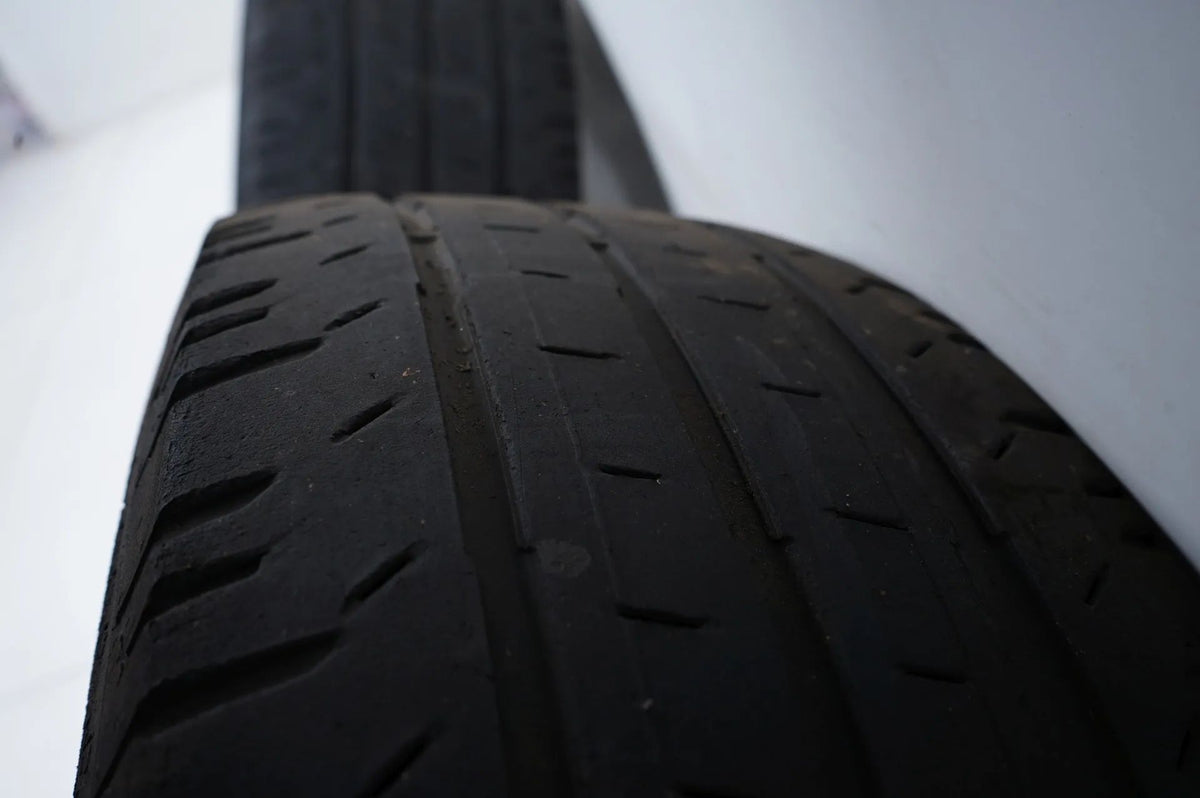 VW Volkswagen Crafter rims summer tires 235 65 16C inch Detailansicht 9