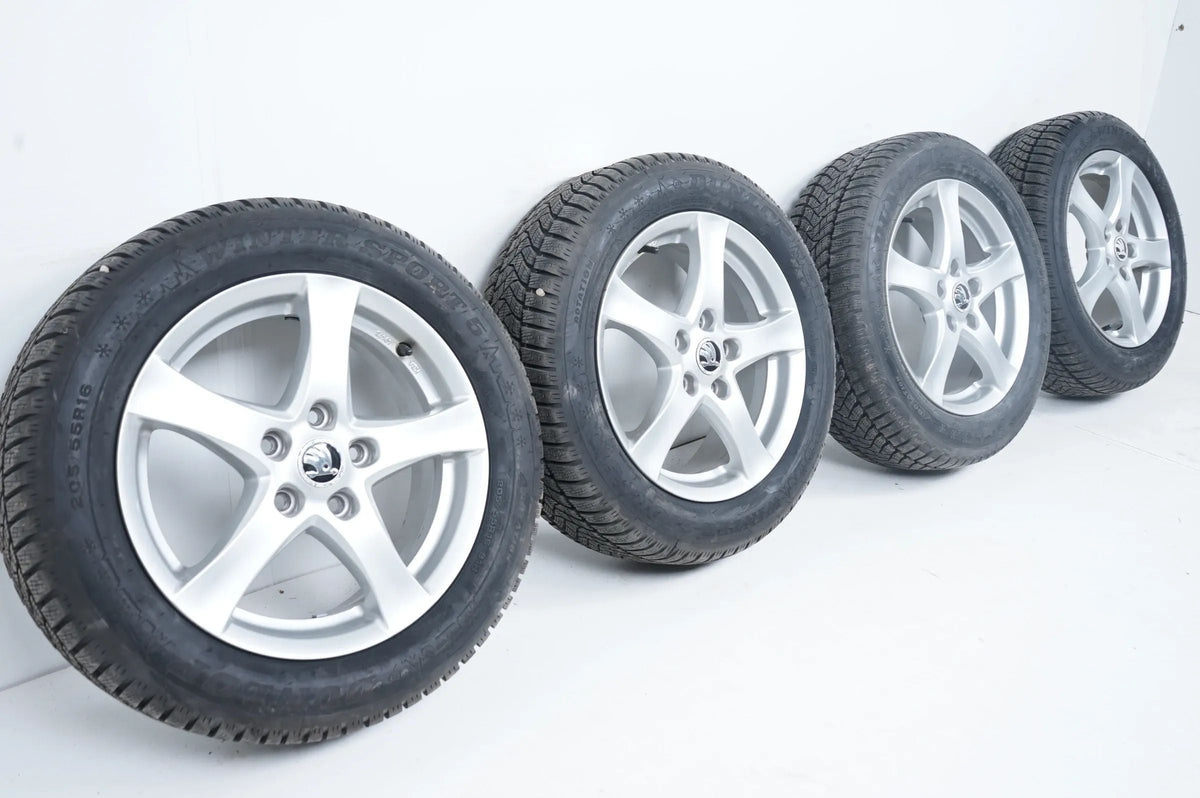 Audi VW Seat Allwetterräder mit neuen Allwetterreifen 205 55 16 Zoll