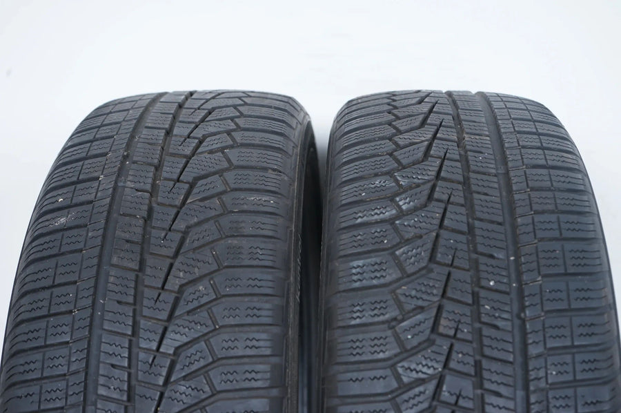 2x Winterreifen Hankook 205 55 17 Zoll ca.5 mm DOT19