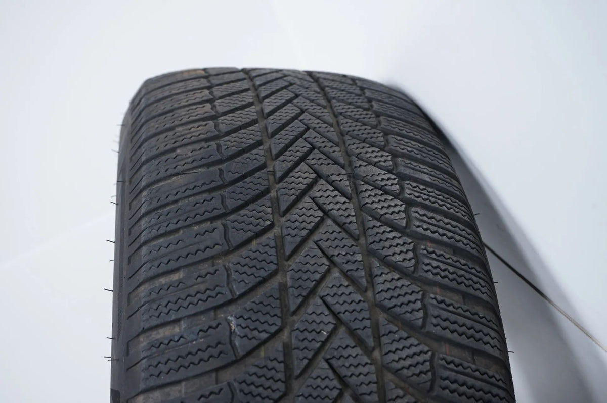 Mercedes EQC W293 N293 Winter Tires Winter Wheels 19 Inch Detailansicht 12