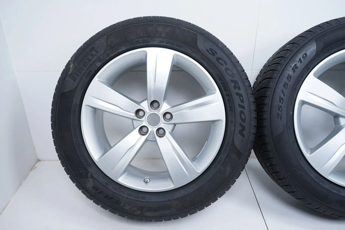 Land Rover Range Velar winter tires/wheels 255/55/19 inch Detailansicht 3