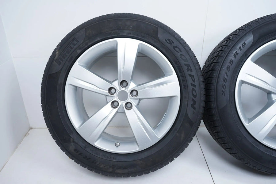 Land Rover Range Velar winter tires/wheels 255/55/19 inch