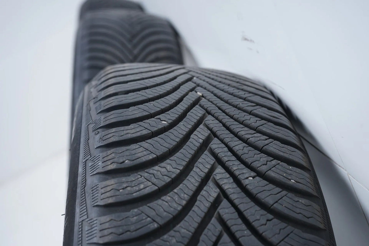 Pneus hiver et jantes hiver 16 pouces pour Mercedes Classe AB W177 B247 Detailansicht 10