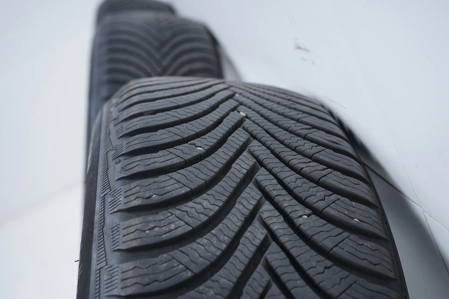 Pneus hiver et jantes hiver 16 pouces pour Mercedes Classe AB W177 B247
