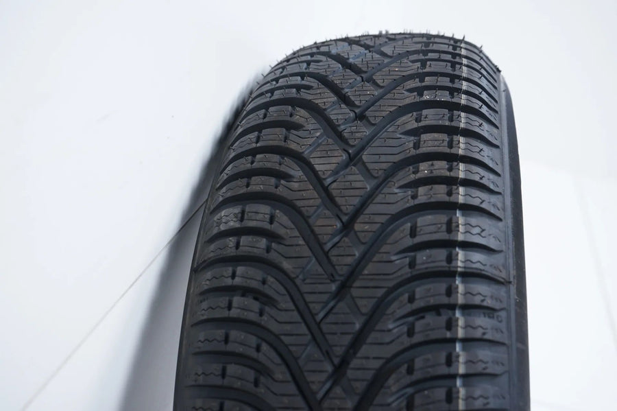 1x NEU Winterreifen 175 65 15 Zoll BF Goodrich DOT19