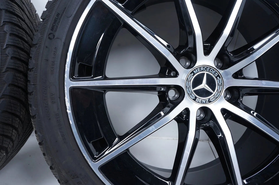 Mercedes A35 W177 AMG Winterreifen Winterräder 235 40 18 Zoll
