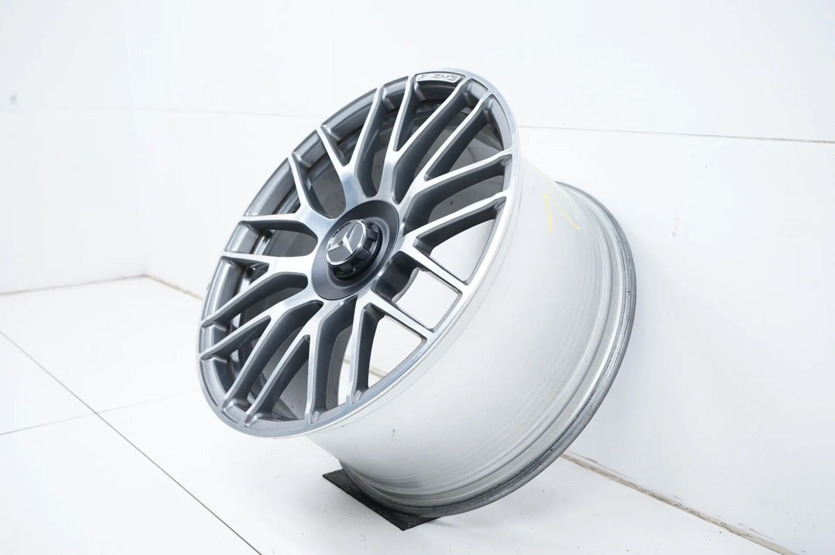 1 x jante alliage Mercedes C63 W205 AMG 19 pouces A2054011800 9,5J Vue détaillée 3