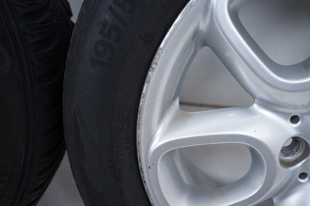 MINI F55 F56 F57 Alloy Wheels Winter Tires 195 55 16 inch 494 Detailansicht 16