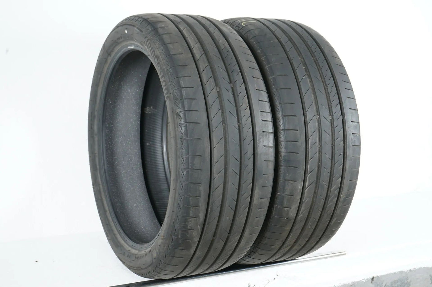 2x Bridgestone summer tires 275/40/22 inch BMW* DOT22 approx. 5mm tread depth