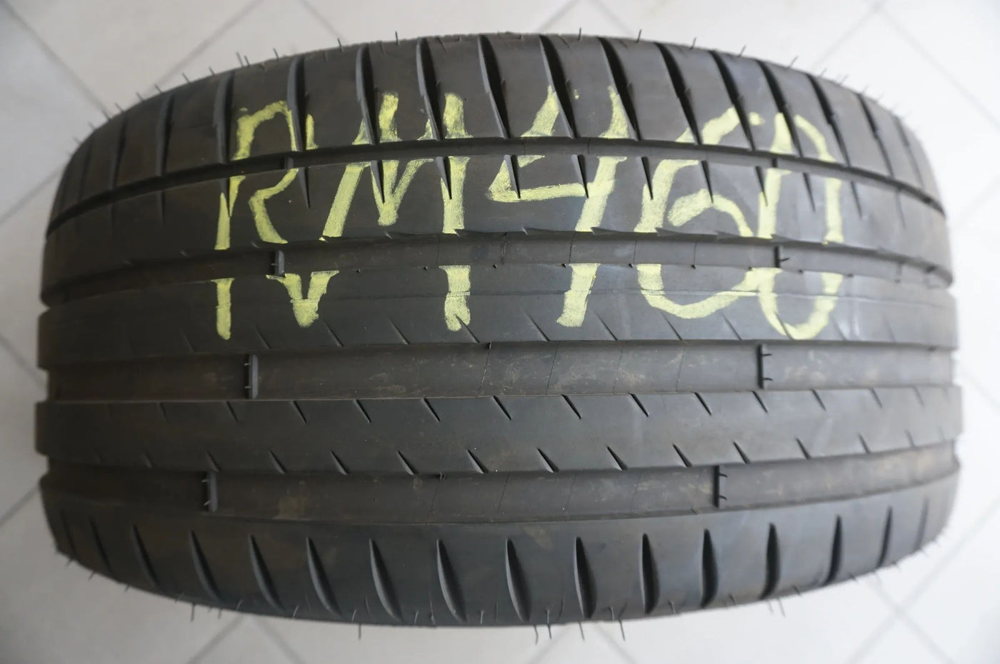 1 X 255 40 R18 99Y Pneu été Michelin Pilot Sport 4 ZP * RFT 2023 6mm