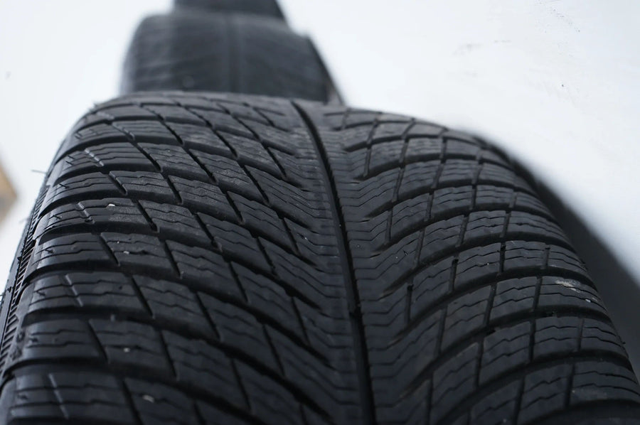 Pneus hiver et jantes hiver 19 pouces pour Mercedes E43, E53 AMG et W213