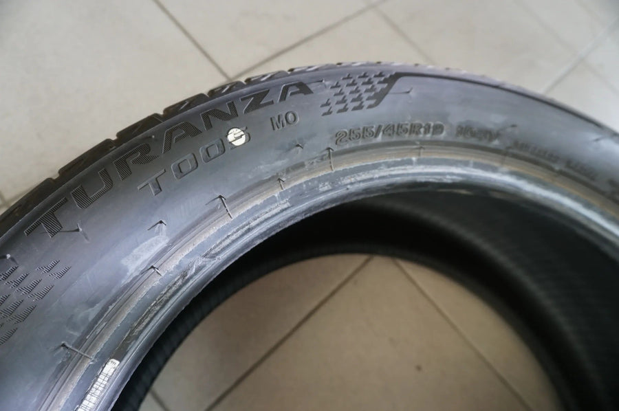 2 X 255 45 R19 104Y Pneus été Bridgestone Turanza T005 MO 2021 6,5mm