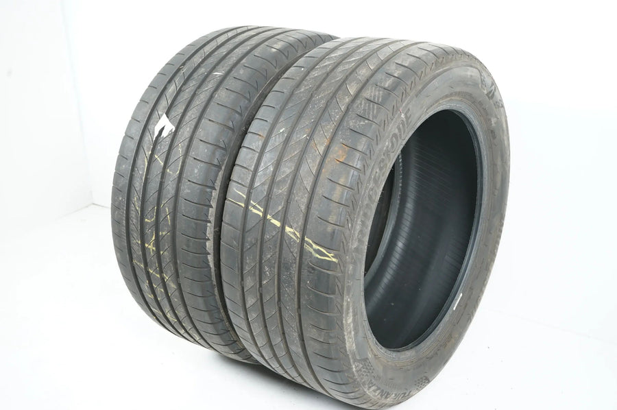 2x Sommerreifen Bridgestone 255 50 19 Zoll DOT22/20 ca.5mm MO