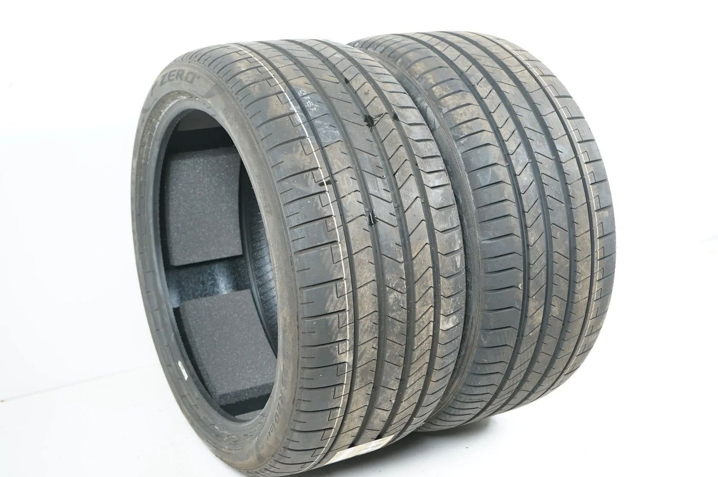 2 x Demo Sommerreifen Pirelli PZ4 285 35 20 Zoll DOT23 MO