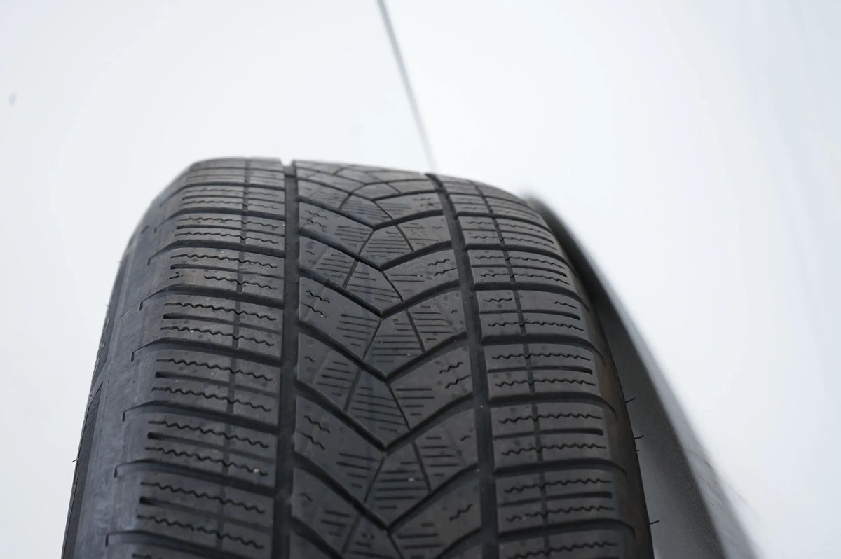 BMW iX i20 Winterreifen Winterräder 235 60 20 Zoll 1002 5A02653 Detailansicht 11