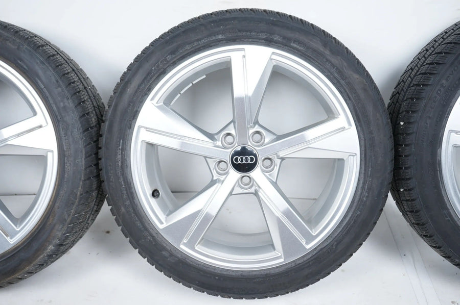 Audi A1 GB Winterräder Winterreifen 215 45 17 Zoll 7mm 82A601025G