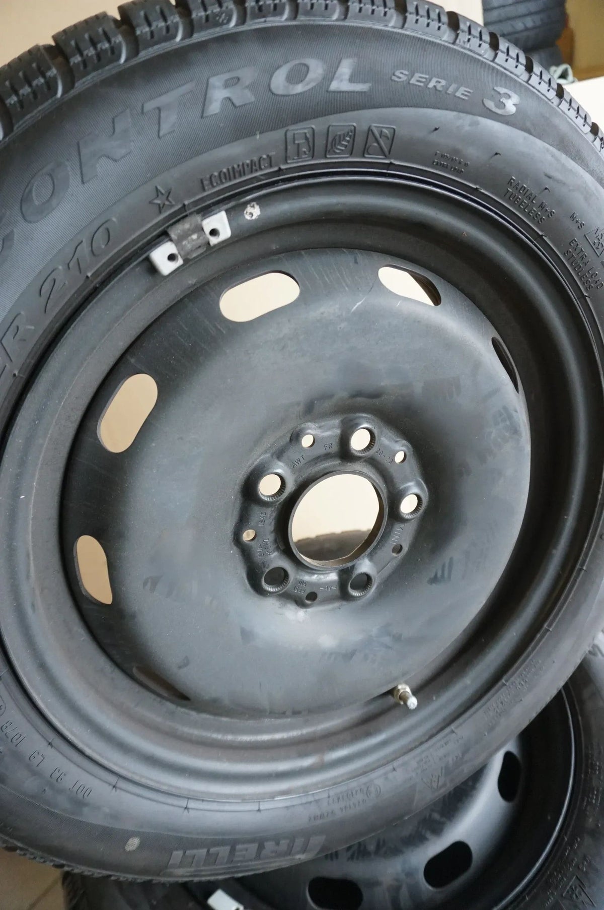 Mini Cooper one originale F55 F56 ruote invernali pneumatici invernali 175 65 R15 2023 8mm Visualizzazione dettagliata 2