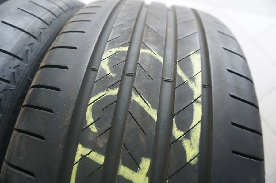 2 X 275 40 R22 107Y Sommerreifen Bridgestone Alenza 001 * 2022 7mm