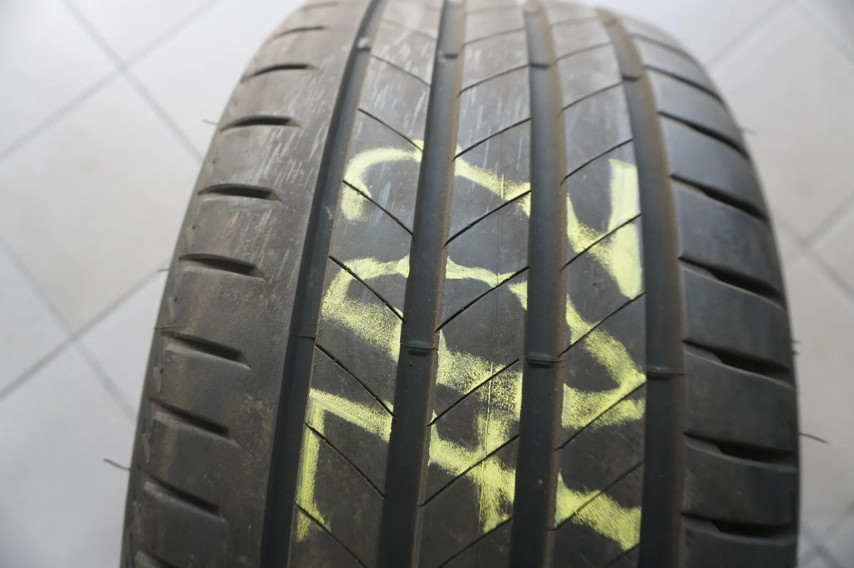 1 X 245 40 R18 97Y Sommerreifen Bridgestone Turanza T005 MOE RFT RSC 2020 6,5mm Vue détaillée 2