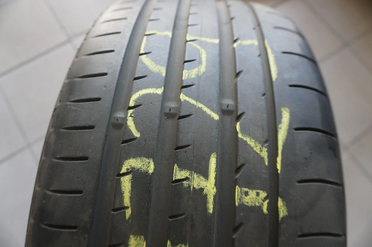 245 40 ZR19 R19 98Y Sommerreifen Yokohama AdvanSport V105 MO 2018 5mm Vue détaillée 2