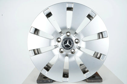 1x Mercedes C Klasse W205 Alufelge 17 Zoll A2054012100 7J ET48,5