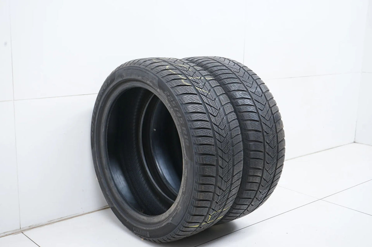 2 x Pirelli winter tires 225 45 18 inch DOT19/18 approx. 4 mm MO