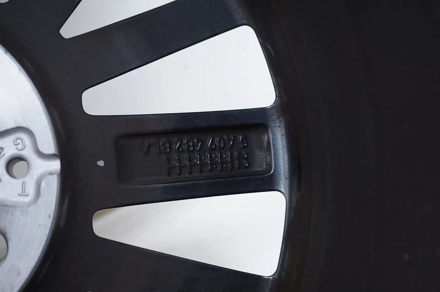 1 x hliníkový disk BMW řady 2 Active U6 U06 17 palců 833 6891174 7J IS41
