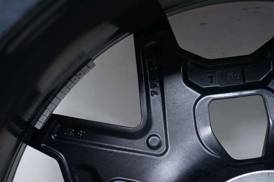1 x originální hliníkový disk BMW X3 X4 G01 G02 19 palců M887 7916263