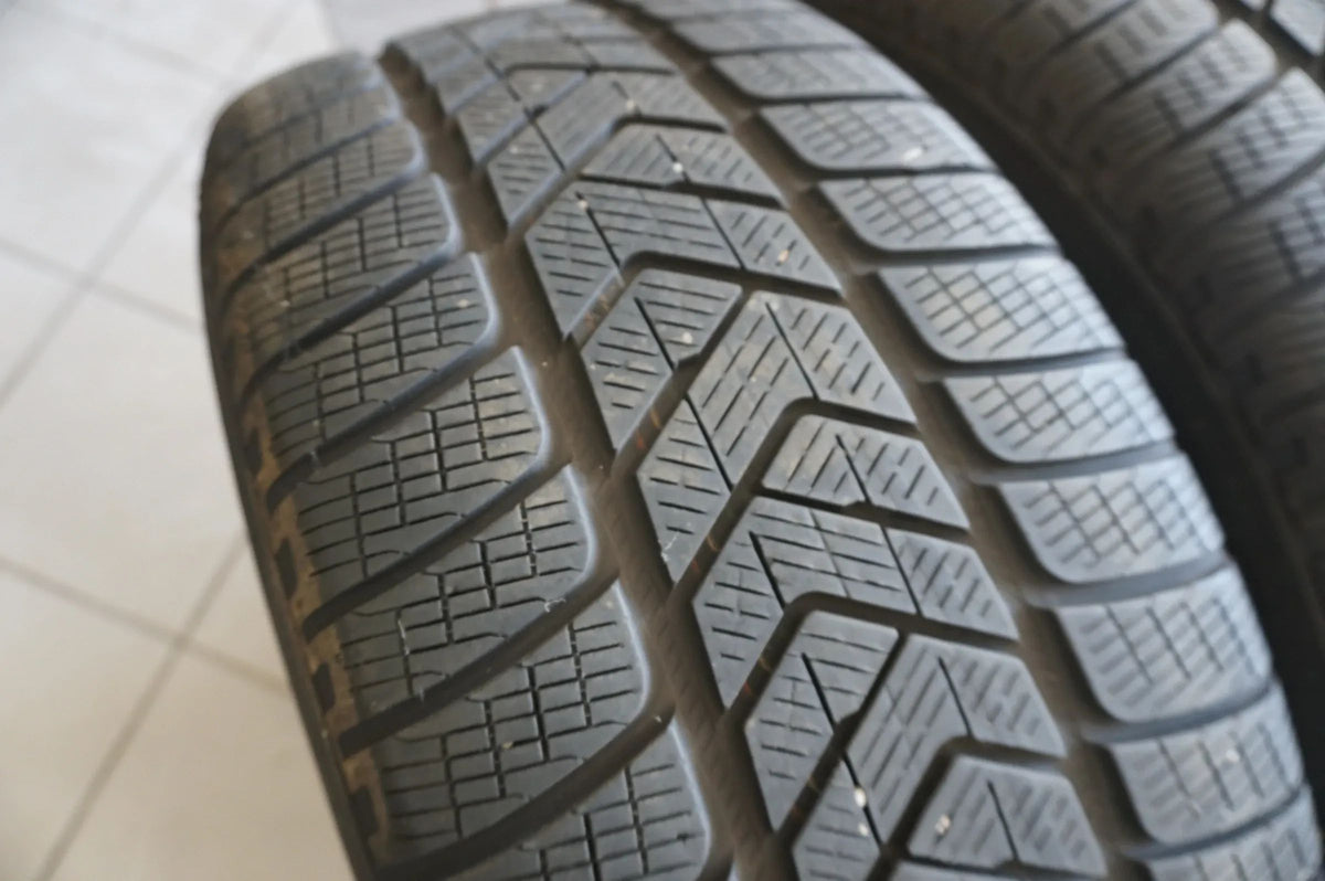 Original Porsche Macan 95B 19 Zoll Alufelgen Winterräder Winterreifen 2023 6,5mm Detailní zobrazení 15