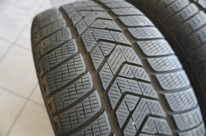 Original Porsche Macan 95B 19 tommer alufælge vinterhjul vinterdæk 2023 6,5mm