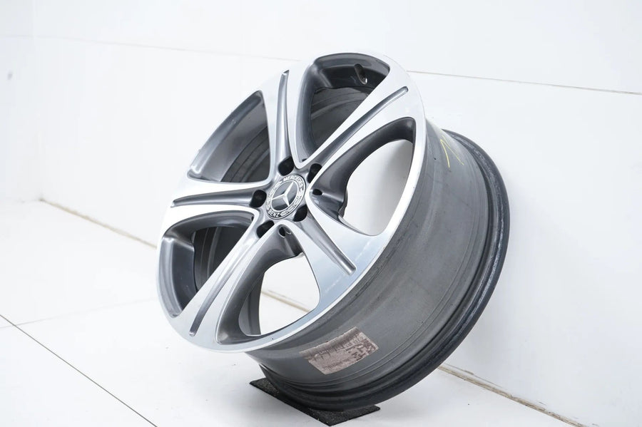 1 x Mercedes E třída W213 hliníkový disk 18 palců A2134011400 8J
