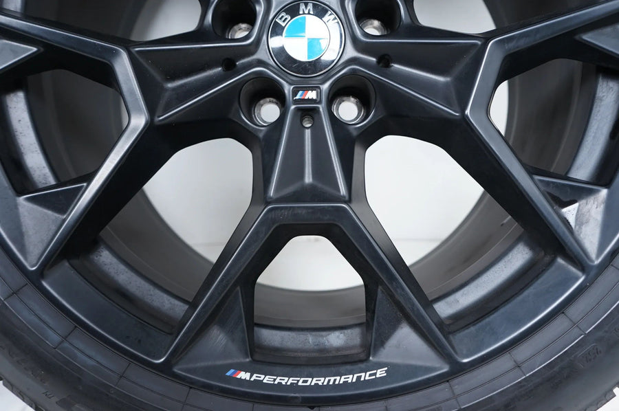 BMW Série 5 G60 G61 roues hiver pneus hiver jantes alu 19 pouces 942M 5A324F4 5A324F5