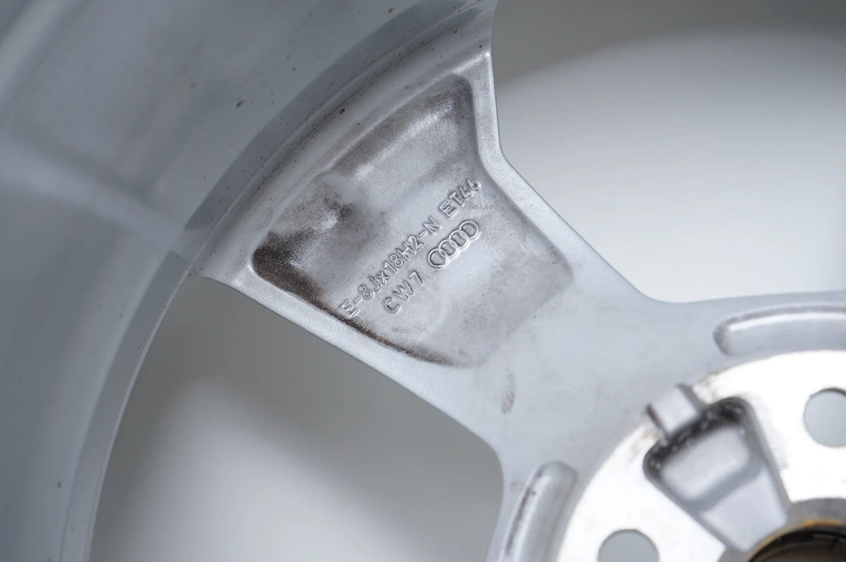 Audi A3 8Y Winterreifen Winterräder 225 40 18 Zoll 8Y0601025j Detail view 14