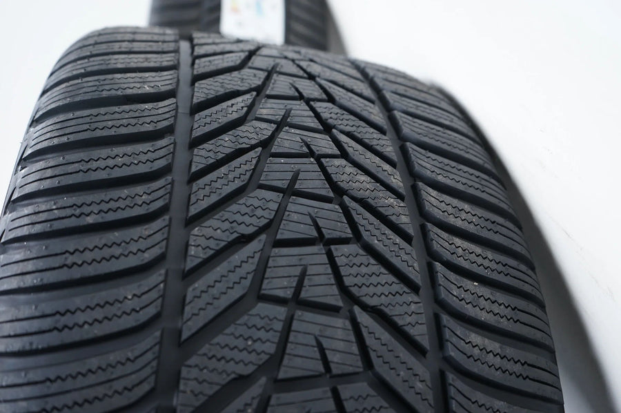 WieNeu Mercedes E63 AMG W213 Winterreifen Winterräder 20 Zoll A2134017100/7200