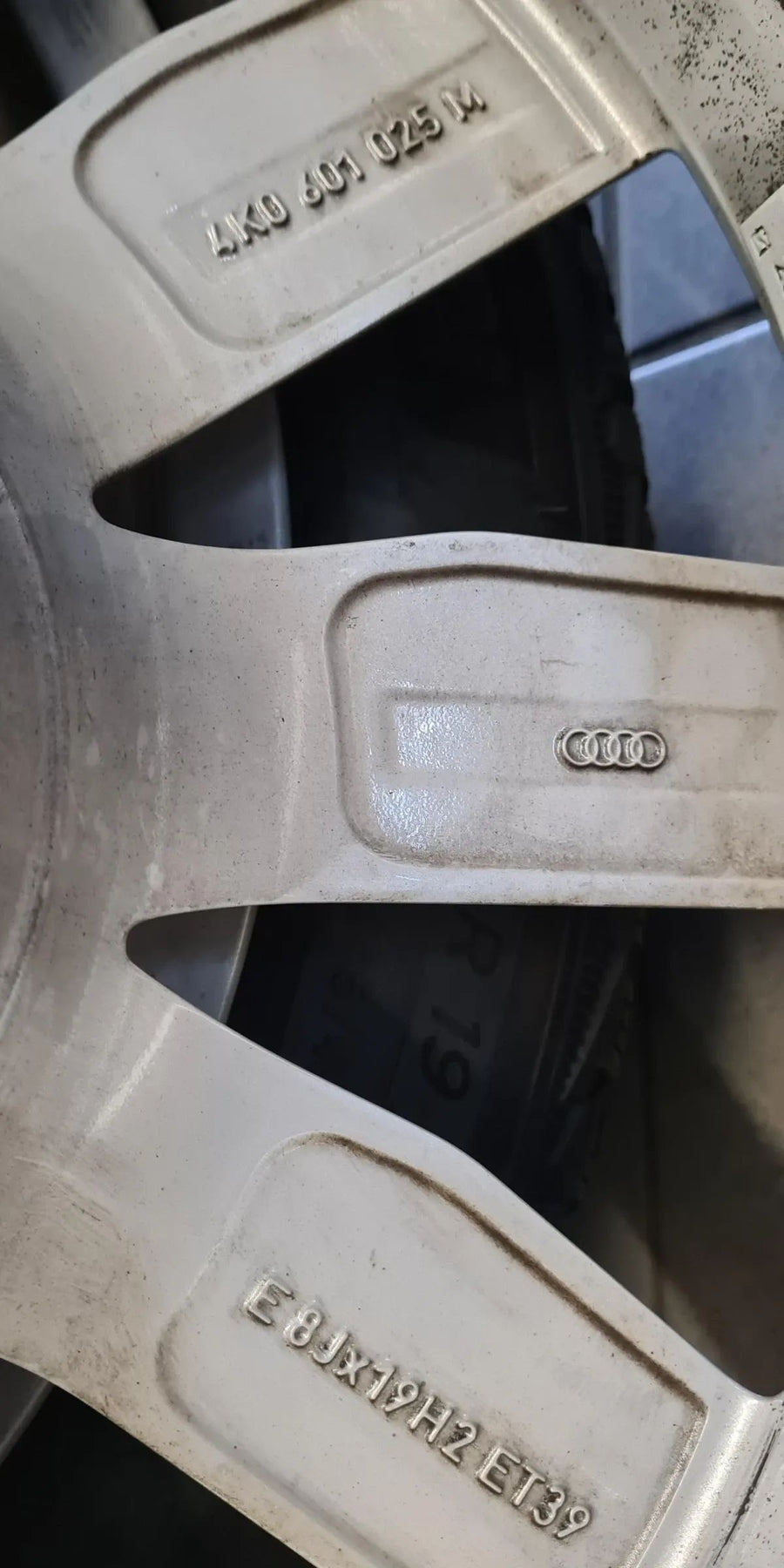 Original Audi A6 C8 4K 19 Zoll Alufelgen Winterräder Winterreifen 245 45 R19 7mm